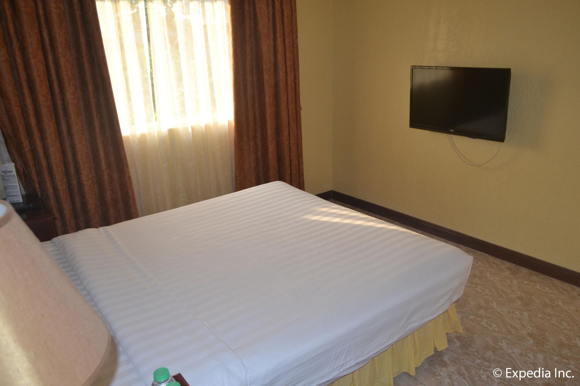 Fontana Hotel And Villas - Fontana Hot Spring Leisure Parks Mabalacat Bagian luar foto