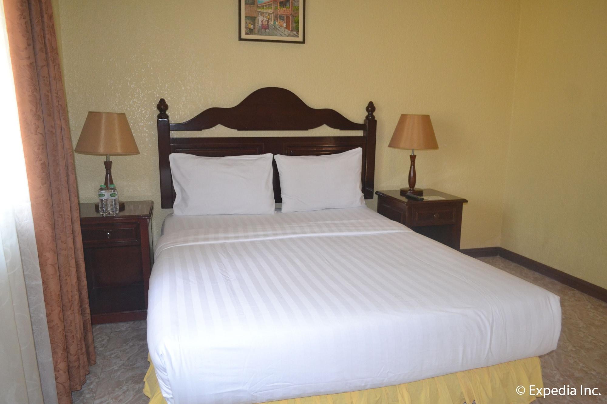 Fontana Hotel And Villas - Fontana Hot Spring Leisure Parks Mabalacat Bagian luar foto