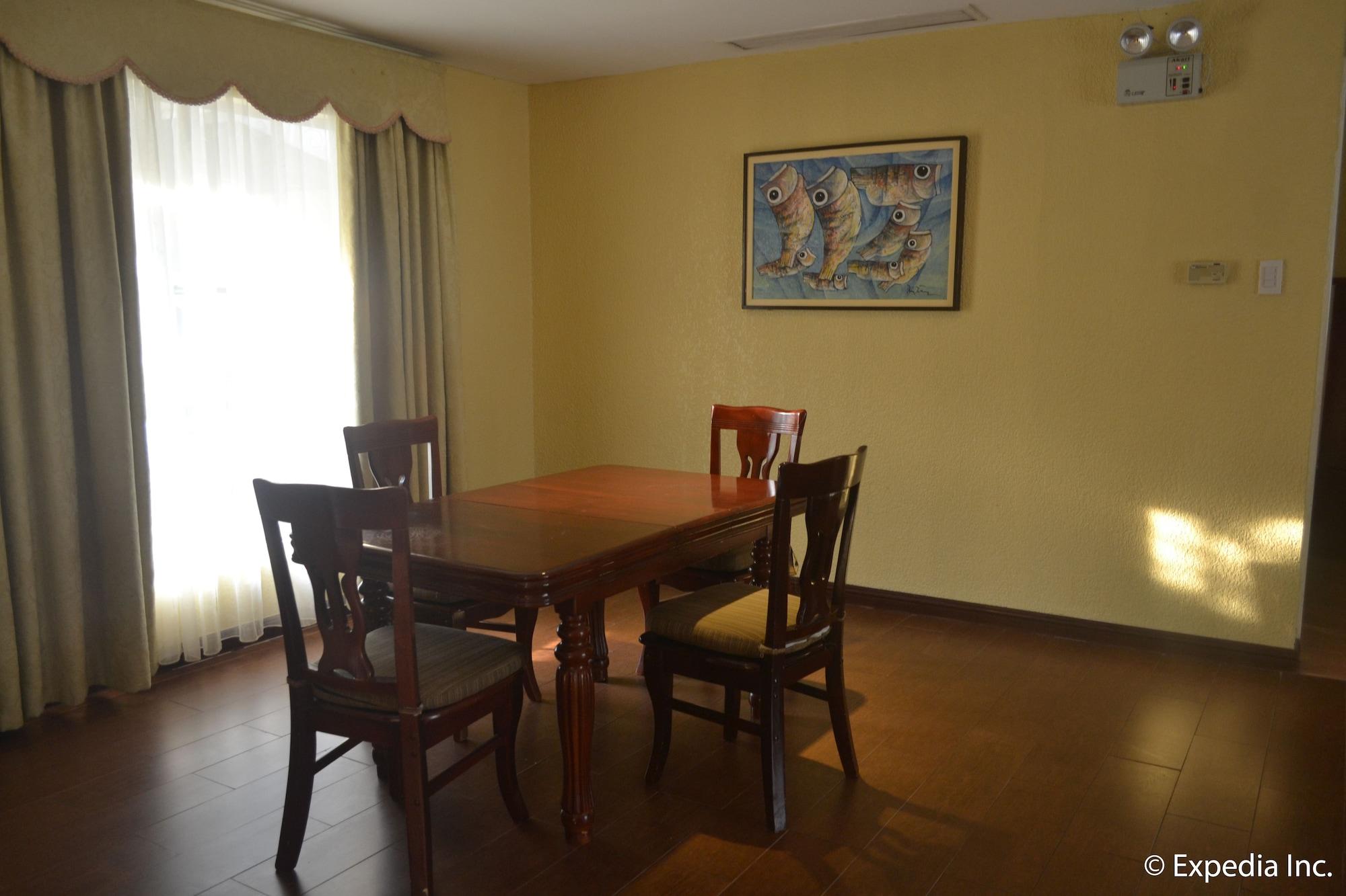 Fontana Hotel And Villas - Fontana Hot Spring Leisure Parks Mabalacat Bagian luar foto