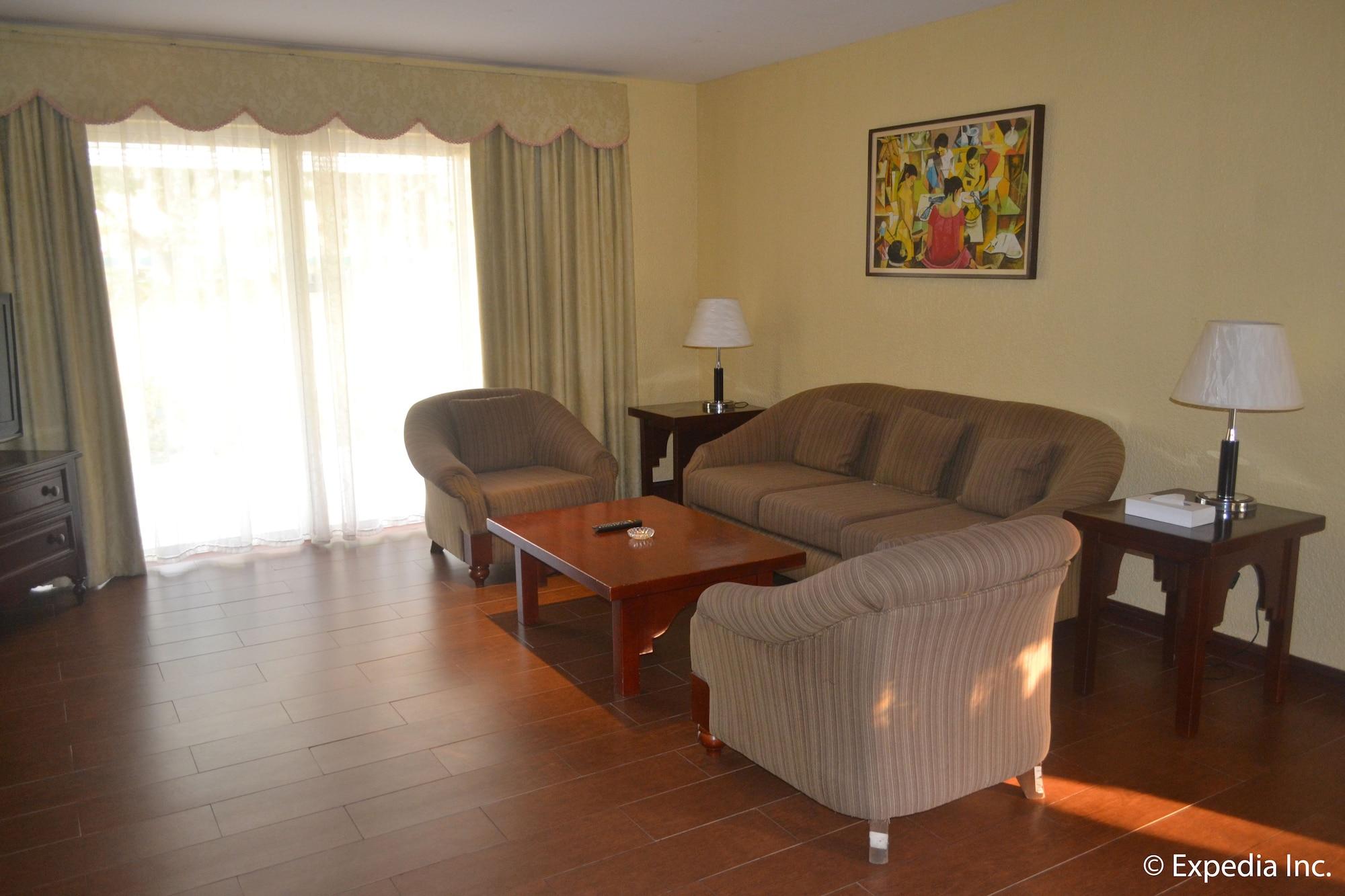 Fontana Hotel And Villas - Fontana Hot Spring Leisure Parks Mabalacat Bagian luar foto