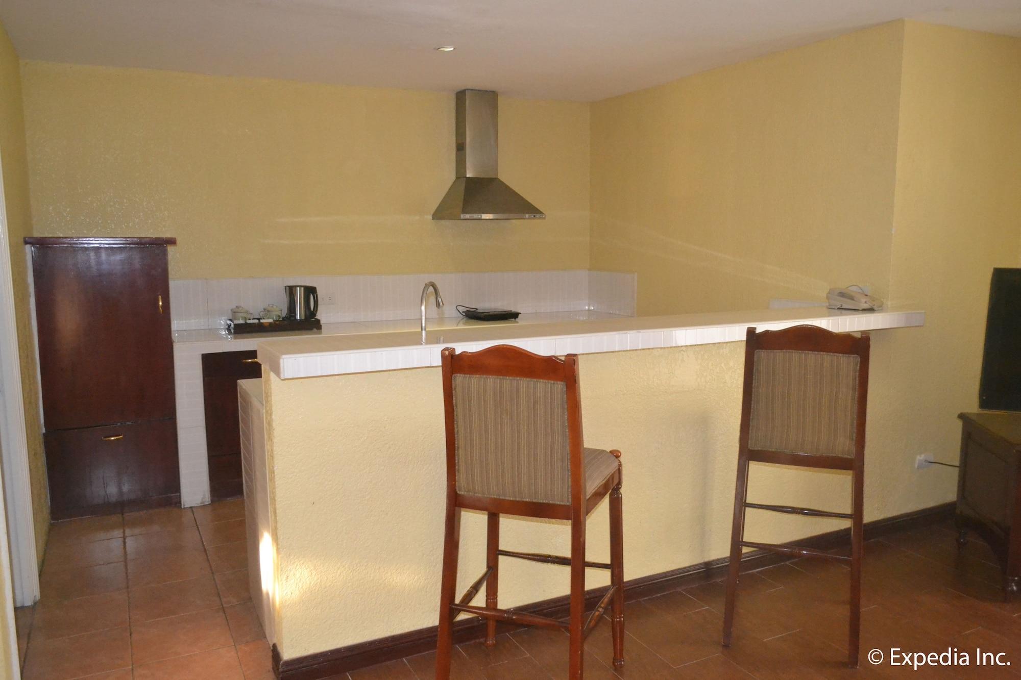 Fontana Hotel And Villas - Fontana Hot Spring Leisure Parks Mabalacat Bagian luar foto