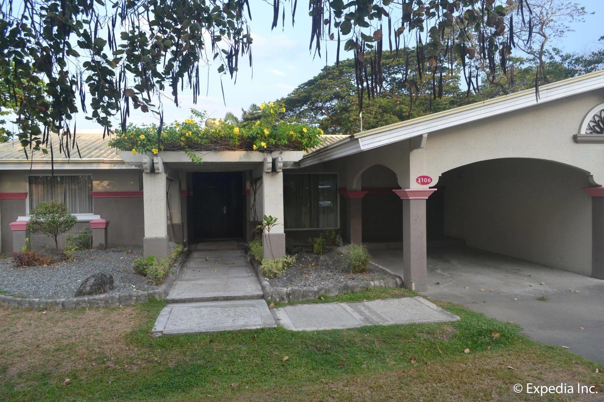 Fontana Hotel And Villas - Fontana Hot Spring Leisure Parks Mabalacat Bagian luar foto
