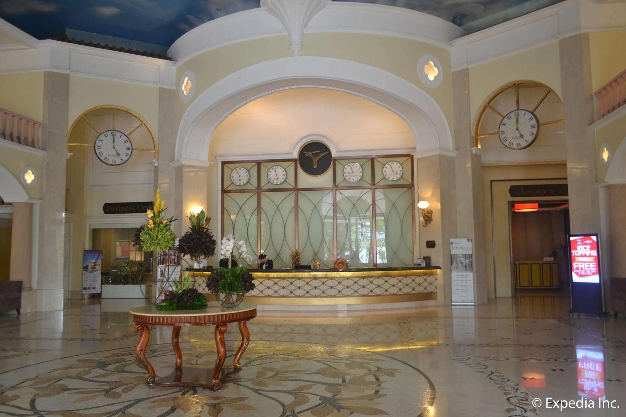 Fontana Hotel And Villas - Fontana Hot Spring Leisure Parks Mabalacat Bagian luar foto